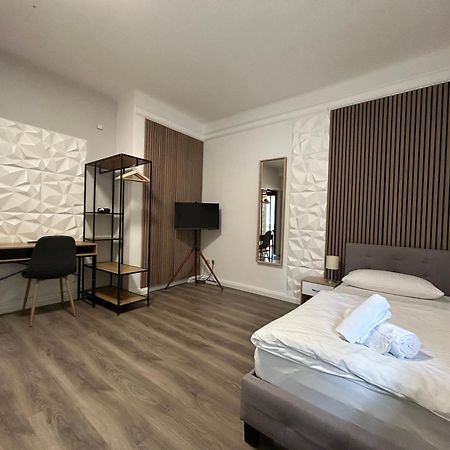 Riverside Airport Hotel Κέλστερμπαχ Εξωτερικό φωτογραφία