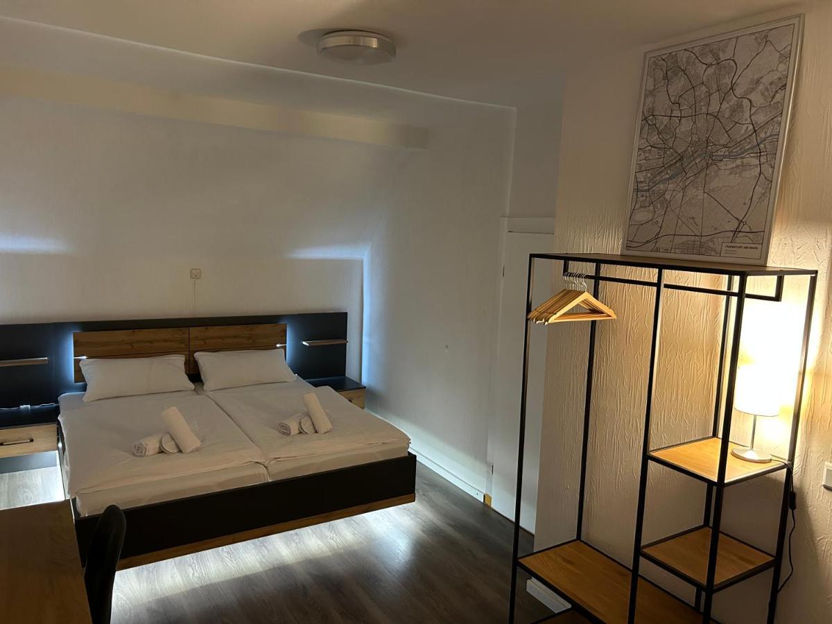 Riverside Airport Hotel Κέλστερμπαχ Εξωτερικό φωτογραφία