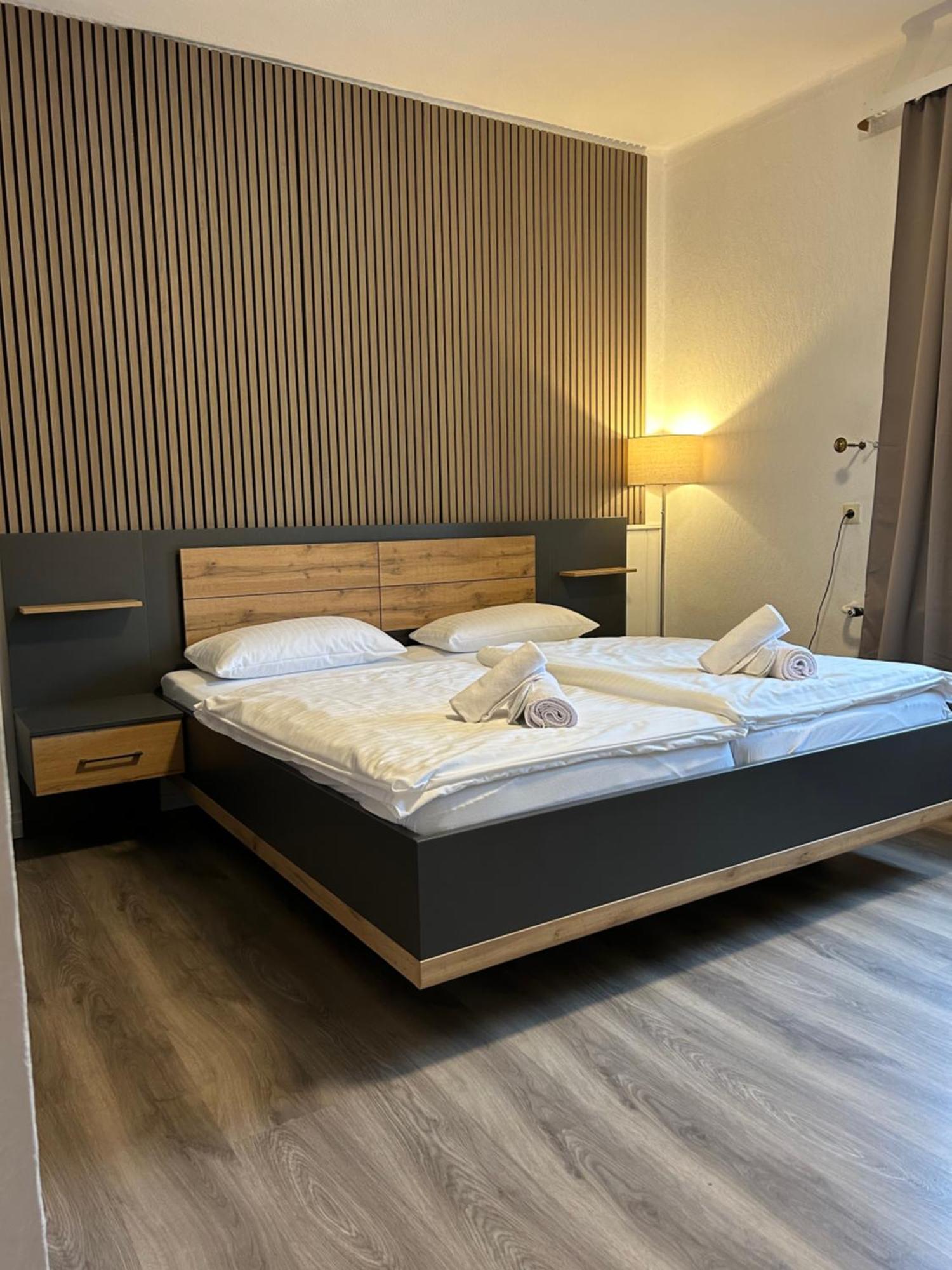 Riverside Airport Hotel Κέλστερμπαχ Εξωτερικό φωτογραφία