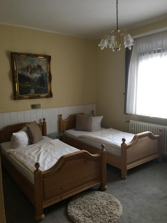 Riverside Airport Hotel Κέλστερμπαχ Εξωτερικό φωτογραφία