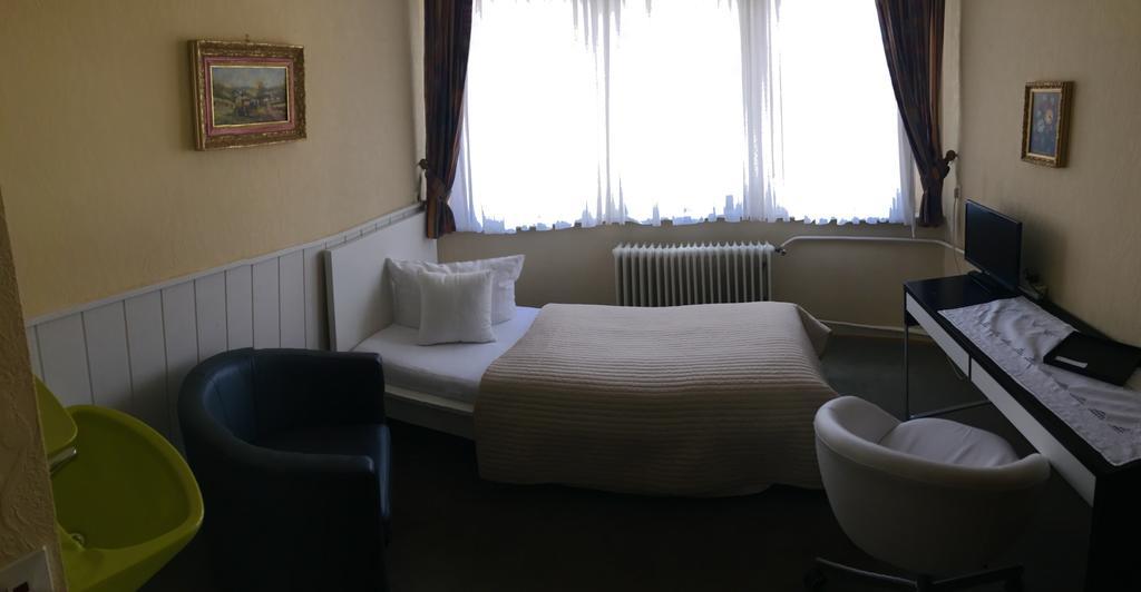 Riverside Airport Hotel Κέλστερμπαχ Εξωτερικό φωτογραφία